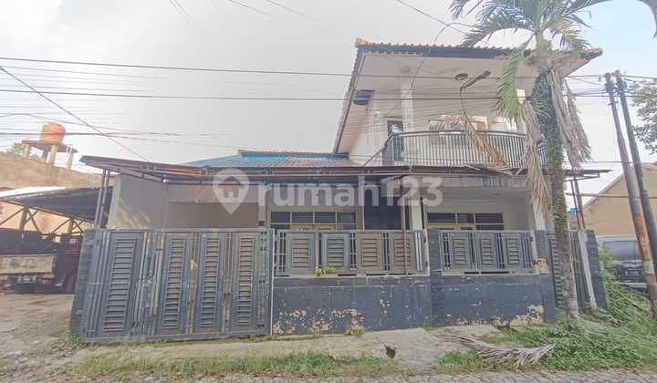 For Sale 2-Story House Strategic Location by the Roadside 2