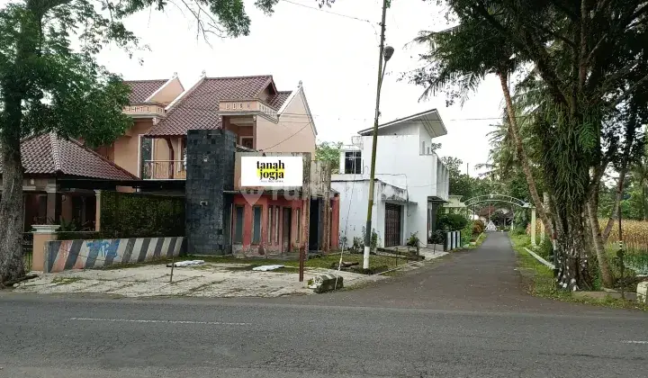 Tanah Pinggir Jalan Raya Sayegan Tempel Jogja 1