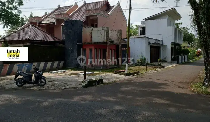 Tanah Pinggir Jalan Raya Sayegan Tempel Jogja 2