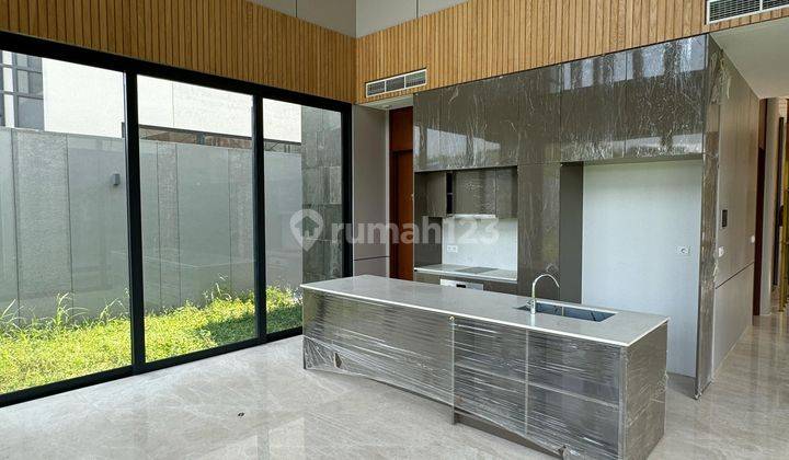 Dijual Cepat Rumah 3 Lantai Lyndon L19 Furnish Super Mewah Sudah Ada Lift Nava Park Bsd City 2