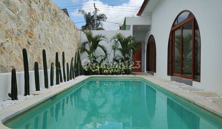 Bl 178 For Leashold 24YEARS Mediterranean Tropical Style Villa Located On Padonan Canggu 1