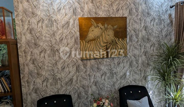 Hunian Nyaman Di Citra Grand, Depan Taman