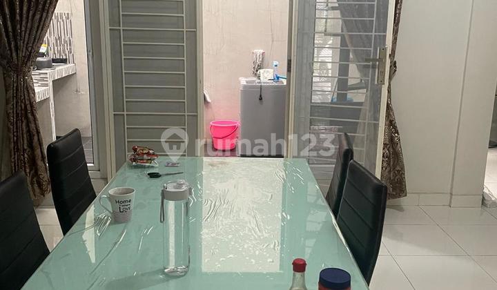 Rumah Di Raffles Hills, Rapih Dan Siap Huni 2