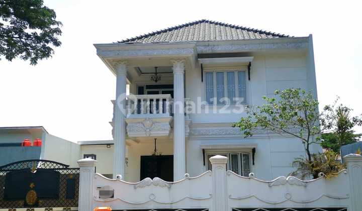 Rumah Classic Di Citra Grand, Boulevard