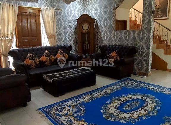 Rumah di Legenda Wisata, Murah, Rapih, Furnish 2