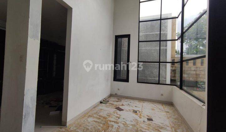 Rumah di Legenda Wisata, Lokasi Dalam Cluster 4