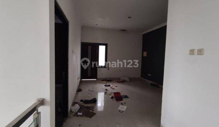 Rumah di Legenda Wisata, Lokasi Dalam Cluster 10