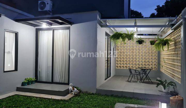 RUMAH Cantik di CITRA GRAND, Depan Taman, Posisi Hoek 2