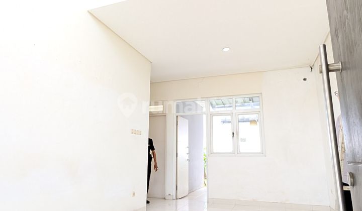 Rumah di Citra Grand, Lokasi Dalam Cluster