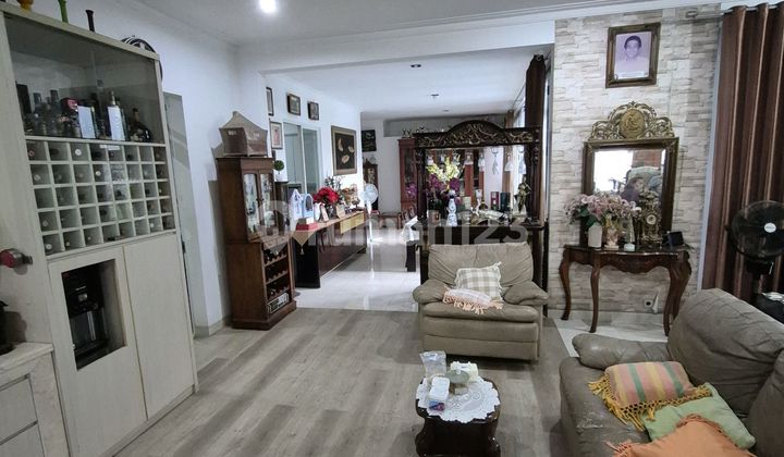 Rumah Mewah dan Besar di Legenda Wisata, Harga Menarik 2