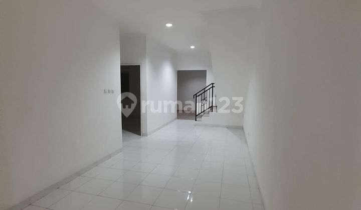 House in Citra Grand, Neat and Ready to Live In. 2