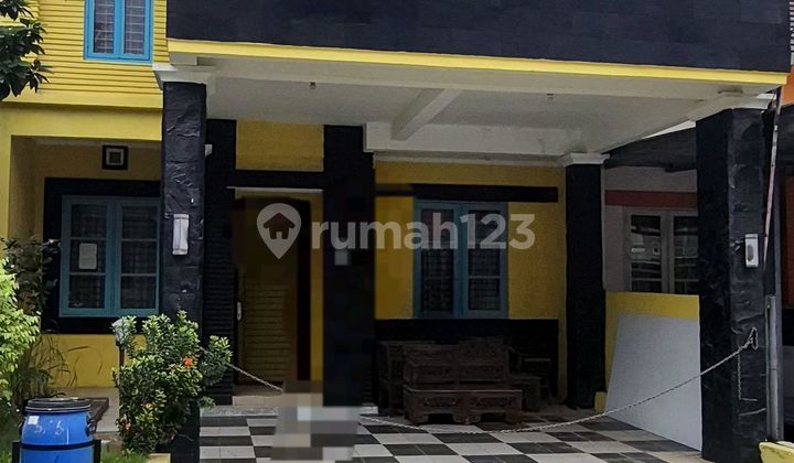 House in Kota Wisata, Location Within a Cluster 2