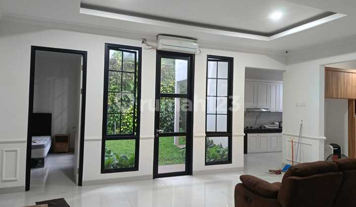 Rumah Di Citra Grand, Siap Huni, Lokasi Depan Taman