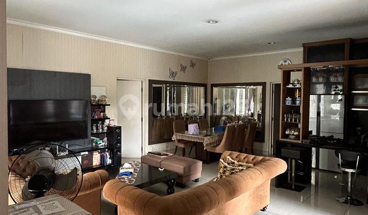 Luxury Home on Boulevard Kota Wisata, Private Swimming Pool 2