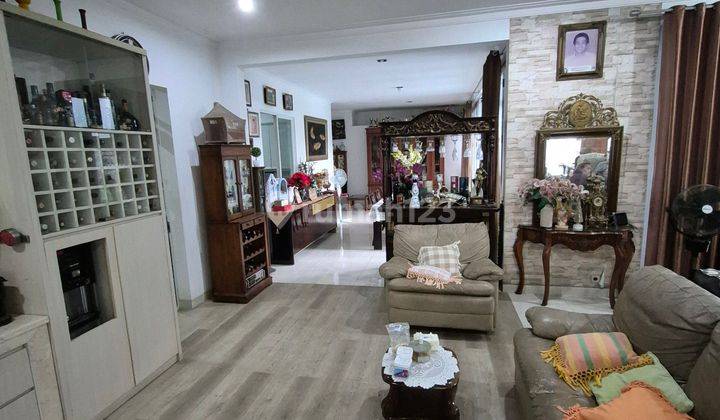 Rumah Di Legenda Wisata, Luxury Home,, Open Space Concept, Private Pool, Harga Menarik