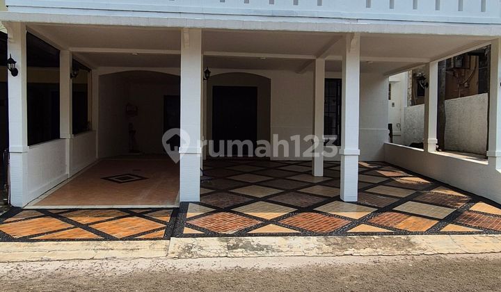 House in Legenda Wisata, 3-Story Building, Renovation Progress, Attractive Price 2