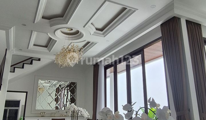 Rumah Klasik di Citra Grand, Brand New