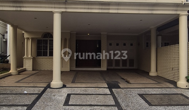 Rumah di Kota Wisata, Lokasi Dalam Cluster