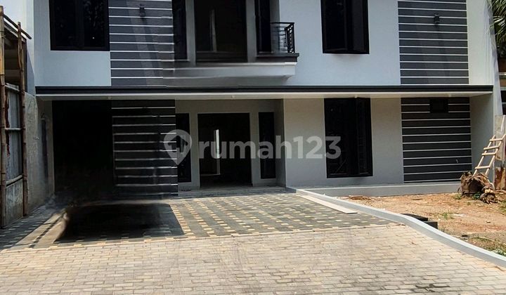 House in Tourist City, New Condition, Renovation in Progress