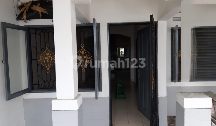 Rumah di Raffles Hills, Lokasi Dalam Cluster 2