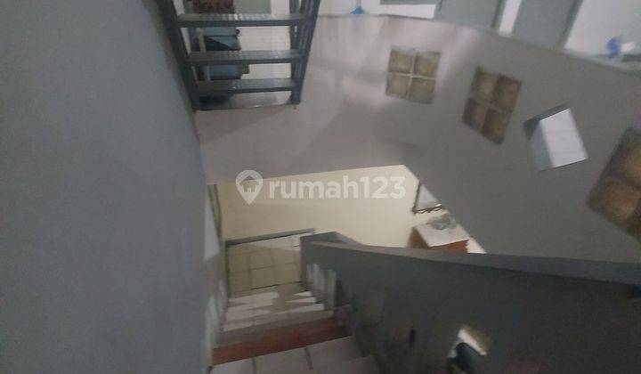 Rumah + Kost2an,  Lokasi Strategis Pinggir Jalan, Dekat Unj 2