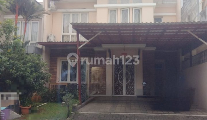 2-Story House in Kota Wisata, Price Negotiable