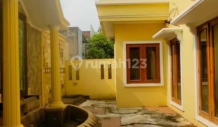 House in Legenda Wisata, Corner, Location Within the Cluster 2