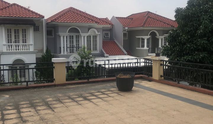 House in Tourist City, Near Living World Mall 2