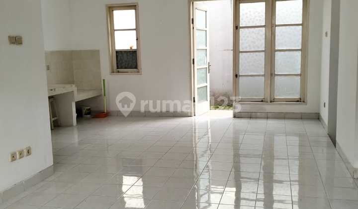 House in Kota Wisata, Location Within a Cluster 2