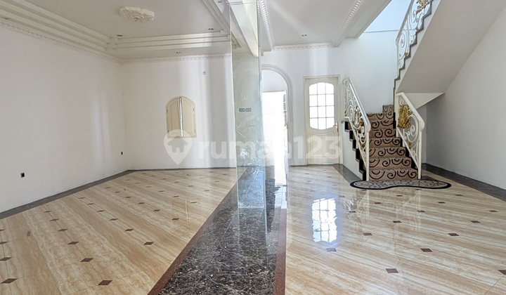 Beautiful House in Citra Grand, Location Inside the Cluster