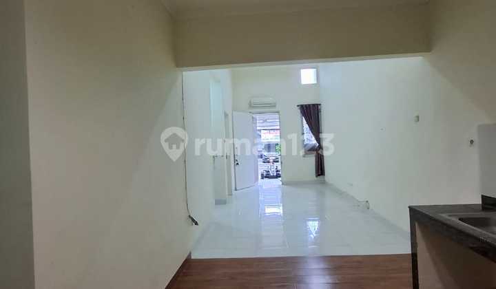 Rumah Di Kota Wisata, Rapih Dan Siap Huni 1