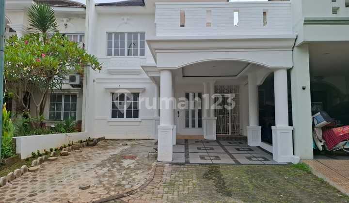 Rumah Di Kota Wisata, Siap Huni, Baru Renovasi