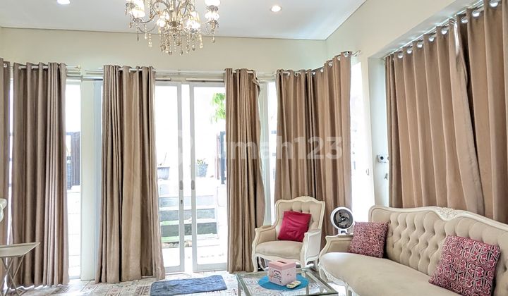 Rumah Mewah Di Citra Grand, Kolam Renang Pribadi