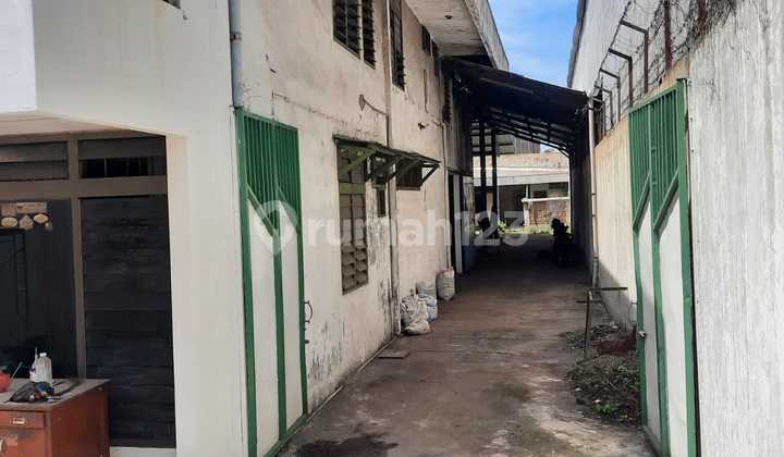 Two-Story House and Warehouse in Kedung Cowek. Near Kenjeran. Tambak Adi. Kapasan. ITC. Pasar Atom. Lebak. Setro. Duku Setro. Suramadu. 2