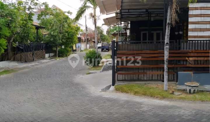 Rumah Oke Lokasi Oke Babatan Pratama Dekat Royal Residence. Wiyung. Wisata Bukit Mas. Jllb.citraland. ******** Murah. Dekat Graha Family.surabaya.pakuwon Indah.prambanan Residence. Citraland Greenlake.lakarsantri 2