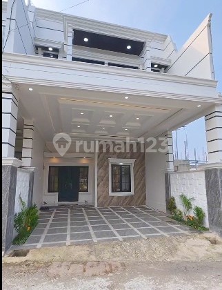 Rumah 2 Lantai di Cipayung Depok Gaya Eropa Dekat Jalan Raya