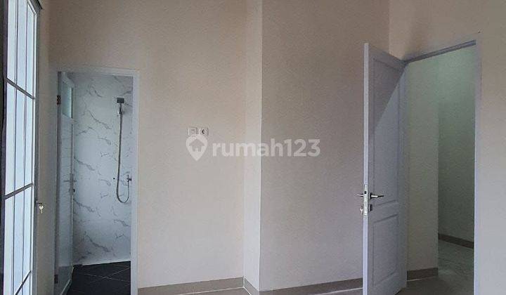 Rumah 2 Lantai di Jl. Green Depok Dekat Area Transportasi 2