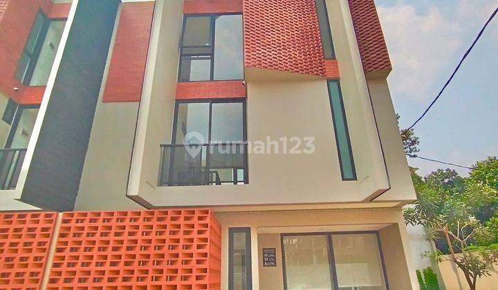 Rumah 3 Lantai Di Jl Rusa Bintaro Dekat Plaza Dan Stasiun 1