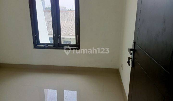 Rumah Mewah 2 Lantai di Jl. Al Ikhlas Dekat Mercubuana Jatirangon 7