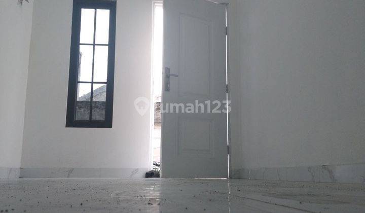Rumah Baru 2 Lantai SHM Harga 300 Juta Di Condet Jakarta Timur