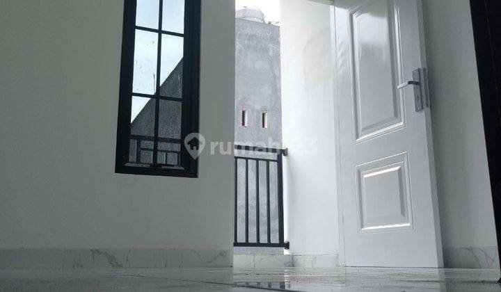 Rumah Baru 2 Lantai SHM Harga 300 Juta Di Condet Jakarta Timur