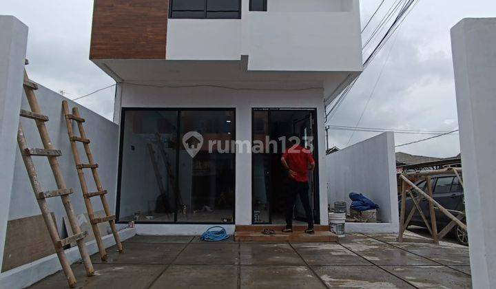 Rumah 2 Lantai Jl Galuh Mas Strategis Dekat Tol Karawang Barat 1