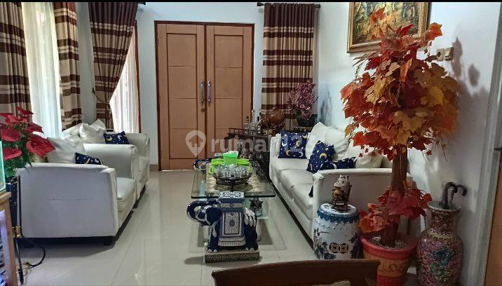 Rumah Bagus di Jl.Raya Bogor Strategis Dekat Simpang Depok  2