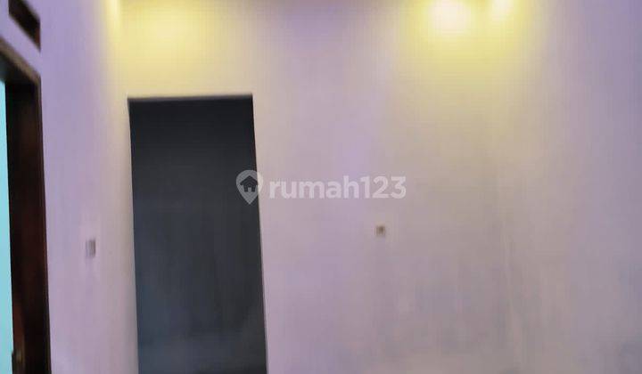 Rumah Siap Pakai di Jl.Raya Taman Adiyasa
Strategis Dekat Stasiun 2