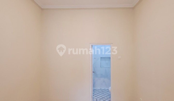 Nice House in Cilodong Depok Ready to Use Near Shopping Area 2