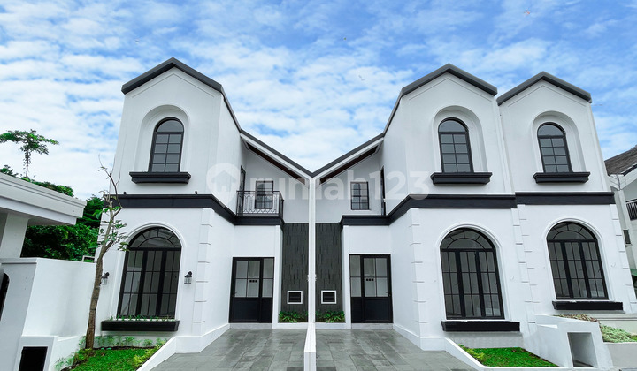 Rumah 2 Lantai American Classic di Bogor Dekat Area Transportasi 1