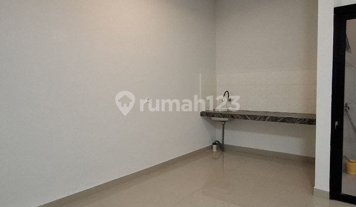 Rumah 2 Lantai di Jl Kahfi 1 Jagakarsa Srtategis Dekat Tol Andara 2