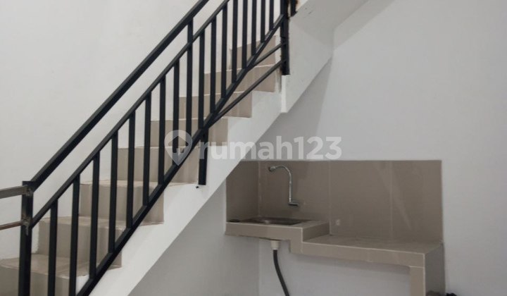 Rumah 2 Lantai di Jl Kahfi 2 Jagakarsa Strategis Bebas Banjir