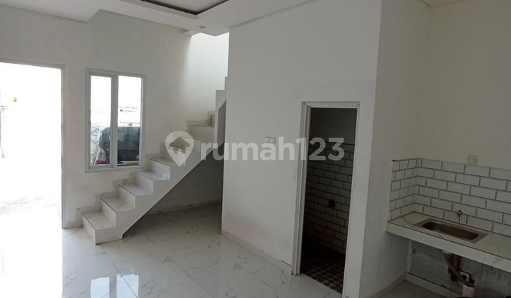 Rumah Bagus 2 Lantai Cimapaeun Tapos Dekat Toll Cimanggis Depok 2