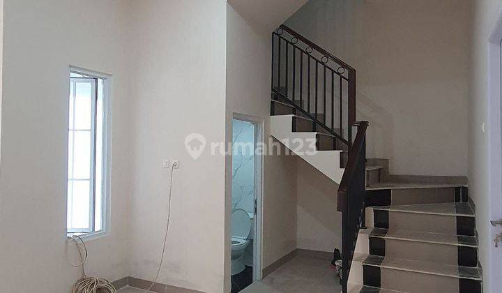 Rumah 2 Lantai di Jl. Green Depok Dekat Area Transportasi 2